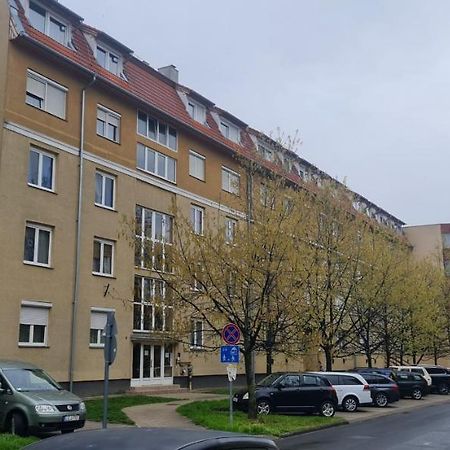 Ybs Apartman Zalaegerszeg Exterior photo