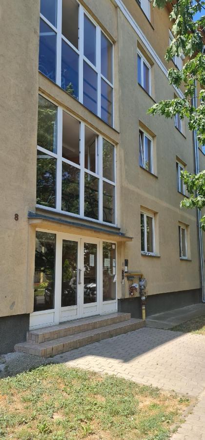 Ybs Apartman Zalaegerszeg Exterior photo